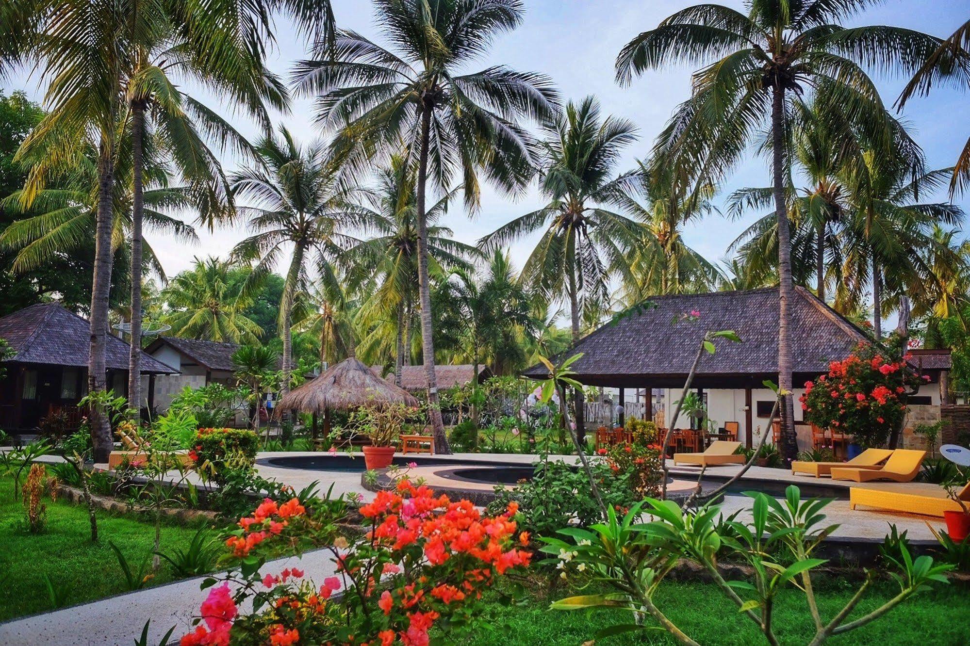 Отель Trawangan Oasis Гили Траванган Экстерьер фото